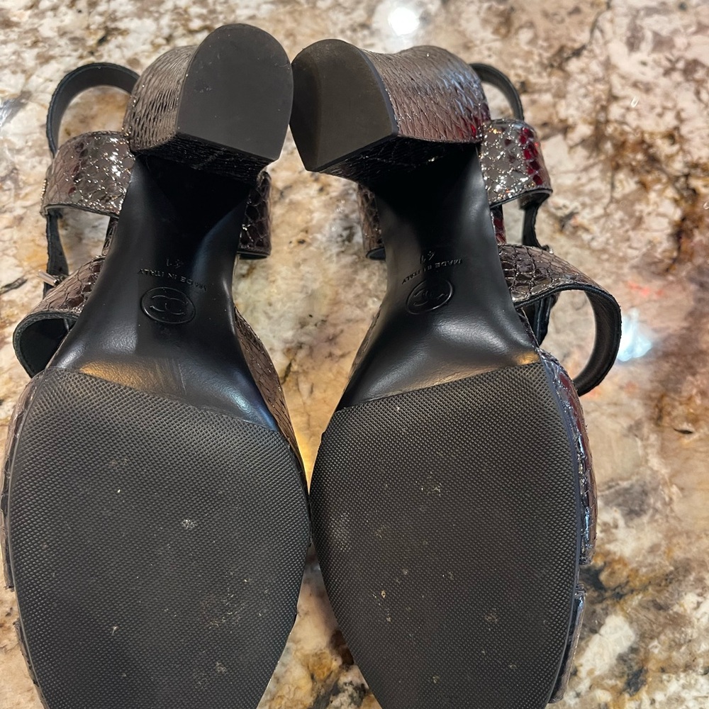 Chanel Python Sandals,Exelent Conditions - image 5